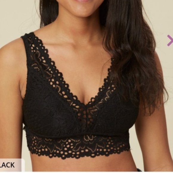 Altar’d State Lace Bralette Black - Picture 1 of 11